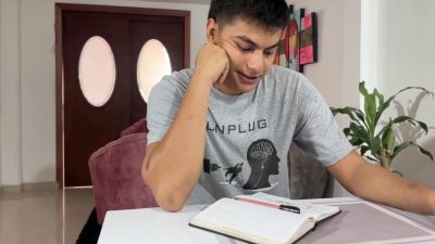 Tiffany Tatum - I Ask My Big Ass Latina Stepsister To Be My Model To Draw Her But Shes So Sexy That I Get Horny And Fuck Her Hard - hotmovs.com