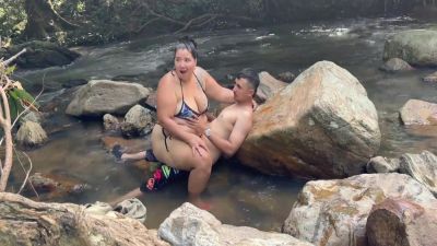 Sexo De Riesgo En El Rio Increible Follada - hclips.com - Colombia