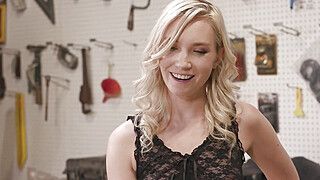 Want to fuck me on the hood of your car? - ah-me.com