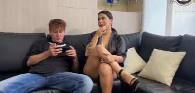 Unexpected! I fuck my best friend's wife! He catches us! - inxxx.com