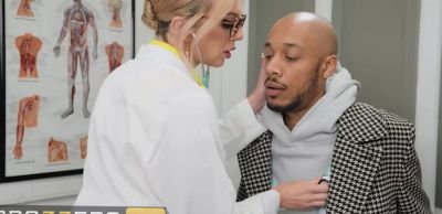 Tiffany Watson - Blow Job - BRAZZERS - Horny Blonde Doctor Tiffany Watson Has Two Patients Playing With Her Thirsty Pussy - inxxx.com