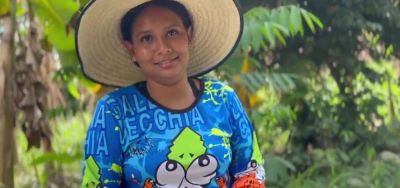 Innocent peasant girl is fucked in exchange for some chickens - inxxx.com