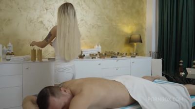 Relaxing Massage Ends With Anal Fuck And Cum Swallow - New Scene - hotmovs.com - Germany