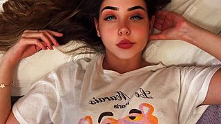 There's nothing better than fucking your stepdaughter after a long day at work. - ah-me.com