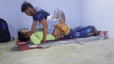 Tamil Indian College Girl Fucking In Class Room With Boyfriend - desi-porntube.com - India