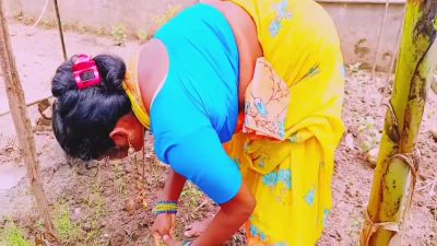 Villege Outdoor. Beautiful Big Boobs Village Maid Fucking With Land Owner. Telugu Dirty Talks - desi-porntube.com - India