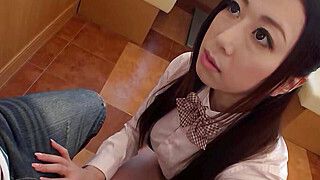 Japanese Teen Blow Stranger at Work - ah-me.com - Japan