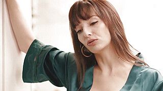 Lexi Luna - MOMMY'S BOY - Horny MILF Lexi Luna Has Sneaky Sex With Hung Stepson Next To Blindfolded Husband - ah-me.com