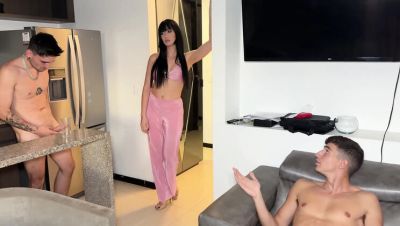 Naked Colombian Amateur Threesome with Yenifer CHP - Big Tits Blowjob on Balcony - veryfreeporn.com - Spain - Colombia