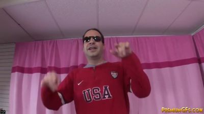 Jodi Bean In Is A Femdom Slut Jerking Dick - hotmovs.com