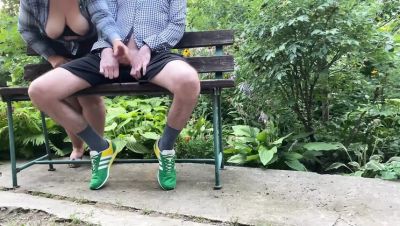 Mature Ukrainian Cougar with Saggy Tits Makes Me Cum Outdoor - veryfreeporn.com - Ukraine