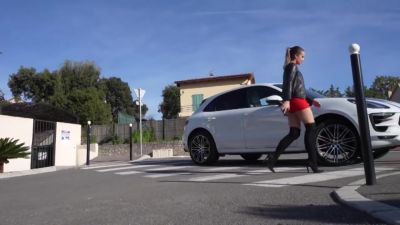 Leila and Jade have a little secret... - Jacquie et Michel TV - hotmovs.com - France