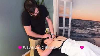 Hot MILF Stress Relief Massage with Squirting Orgasm & Blowjob - veryfreeporn.com - Usa