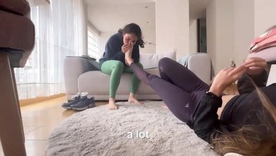 Scarlettandc Latina Lesbian Foot Wrestling - Sweaty Petite Catfight Pussy Eating - veryfreeporn.com - Spain - Colombia