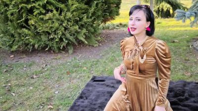 Wanilianna - Amateur MILF Wanilianna Teases in Garden Outdoor Solo HD - porntry.com - Britain