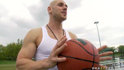 Tryouts: Basketboobs With Johnny Sins, Charley Chase - Brazzers - hotmovs.com