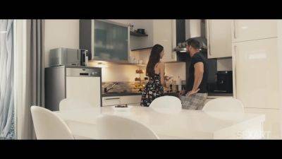 Now Is Time - Candie Luciani & Lorenzo Viota - hotmovs.com