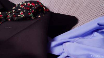 Wardrobe Check - Avery - hotmovs.com