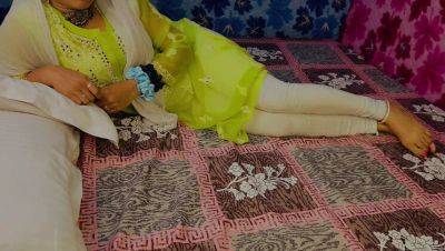 Indian Bahu Fucks Sasur in Private Room with Dirty Talk and Cum in Mouth - veryfreeporn.com - India