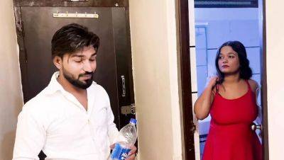 Rich Indian Girl Fucks Servant in Hotel - Desi Bhabhi Hot Sex - veryfreeporn.com - India