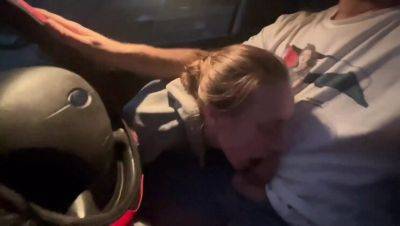 Blonde Amateur Gets Creampie in Car - POV Blowjob While Driving - veryfreeporn.com
