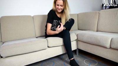 Goddess Megan And Her Smelly Socks And Feet - hotmovs.com - Czech Republic