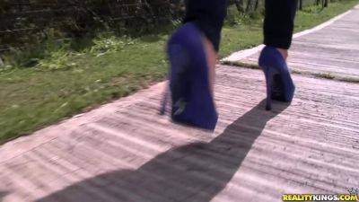 Juicy Ass - RealityKings with Tony Tigrao, Nayra Mendes - hotmovs.com - Brazil