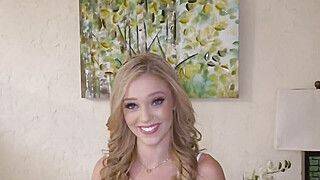 Vixen Kali is hungry for a good fuck on camera - ah-me.com