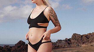 Big natural tits blonde exposed hot body - ah-me.com