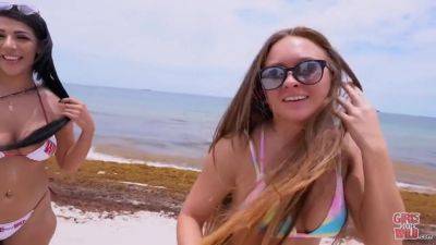 Angelica Masturbates In The Darkhaired Babe - hotmovs.com