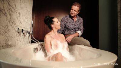 Texas Patti - A Helping Hand 3 - videomanysex.com