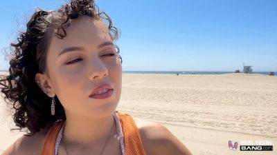 Fun End For A Fun Day - videomanysex.com