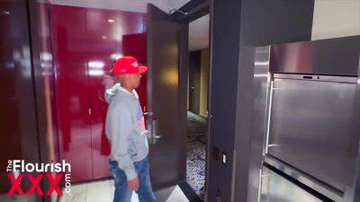 Tatiana Amor Maskless with Craig McKinney - hotmovs.com