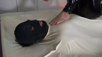 Vacuum Slave Foot Licking Training - hotmovs.com