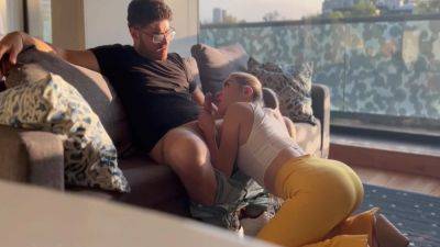 Comparto Un Par De Copas Con Mi Cunada Y Empieza A Chupar Y Cabalgar Mi Verga Sin Parar Hasta Acabar Con El Cono Boquiabierto Goteando Semen 10 Min - hclips.com