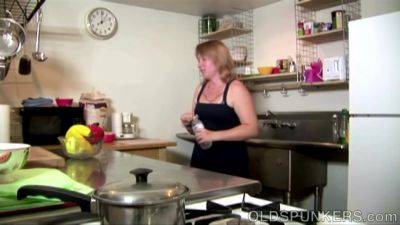 Horny Housewife Fucks Her Soaking Wet Pussy until She Cums Mom Big Tits Porn - hotmovs.com