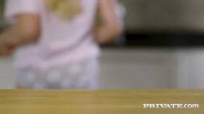 United States Dick Sucking & Pussy Plowing With Mia Malkova - hotmovs.com - Usa