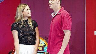 Rebecca Volpetti - Milf Mom - Dating her stepmom and this happened - ah-me.com