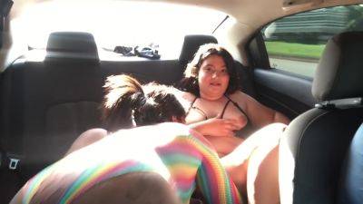 I Fuck My Girlfriend On The Way Home In My Friends Car - hclips.com