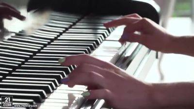 The Classic Musician Fucked Like Crazy - hotmovs.com