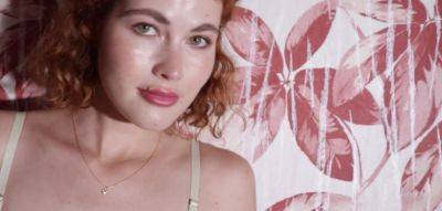 Heidi Romanova looks amazing in lingerie - inxxx.com