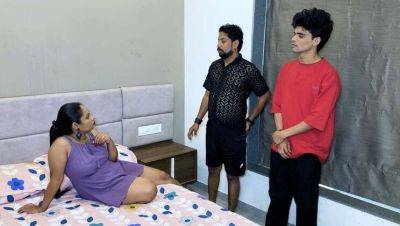 Desi Bhabhi - Desi Bhabhi Fucks Friend After Losing Bet in Hot Indian Game - xxxfiles.com - India