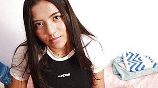 mi vecina recibe mi leche en su coño - ah-me.com