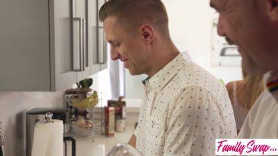 Kyler Quinn - Jamie Michelle - Jamie Michelle & Kyler Quinn swap Turkish stuffed turkey for Thanksgiving party with creampies and party favors! - sexu.com - Turkey