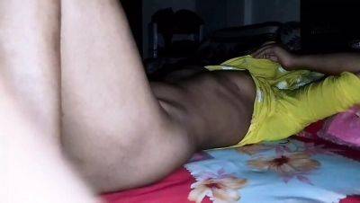 Deshi Indian Bhabhi Romantic Sex in Village - Deshi Women & Deshinix in HD - veryfreeporn.com - India