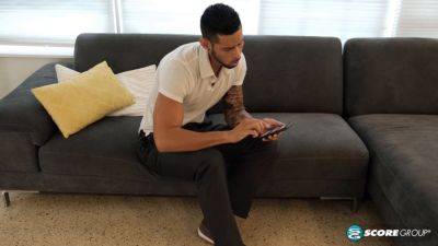 Sadie Rose enjoys a hardcore titfuck session with her MILF friend Mike Skywalker - sexu.com