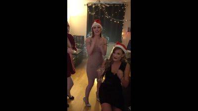 British teens make a mess at Xmas party with a wild party-hearty blowjob & cumshot - sexu.com - Britain