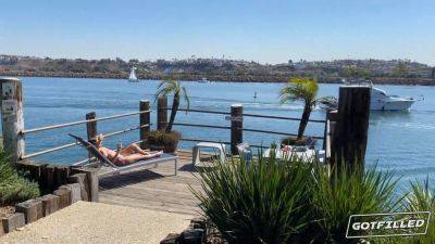 Jesse Pony gets her tight pussy filled with hard cock while getting her ass licked by Romeo Mancini - sexu.com