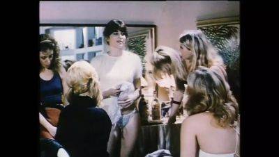 Young Girls Giving Blowjobs and Taking Facials - Scene 01 - veryfreeporn.com