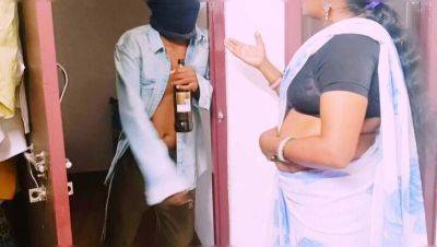 Telugu Wife Dirty Talk and Hardcore Sex with Big Dick in Saree - veryfreeporn.com - India